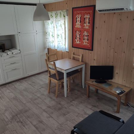 Luminoso Y Acogedor Apartamento Junto A La Macarena De Sevilla Luaran gambar
